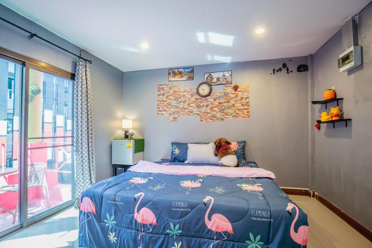 Menulis Coolly House Bed & Breakfast
