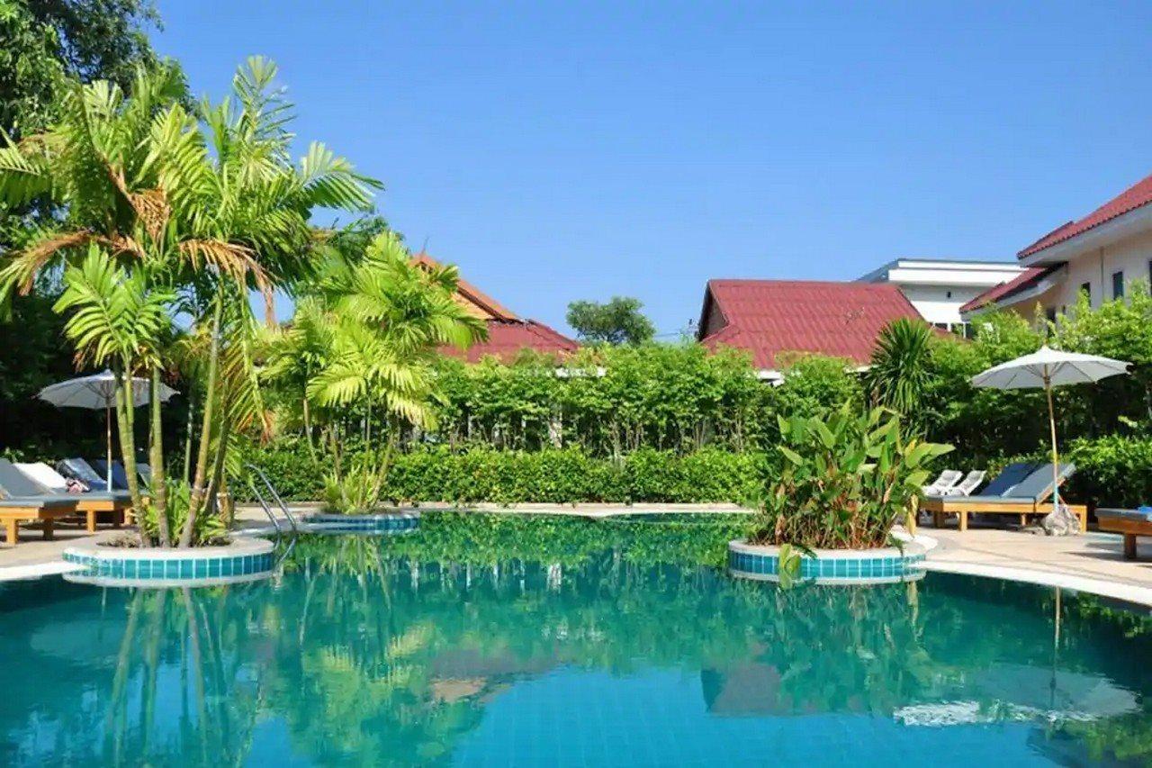 Resort The Natural Patong