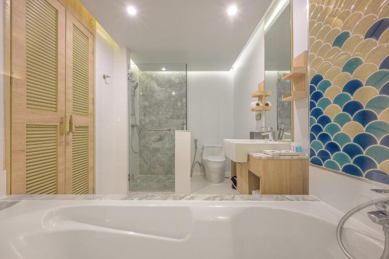 Liv Phuket Beachfront Hotel 4*