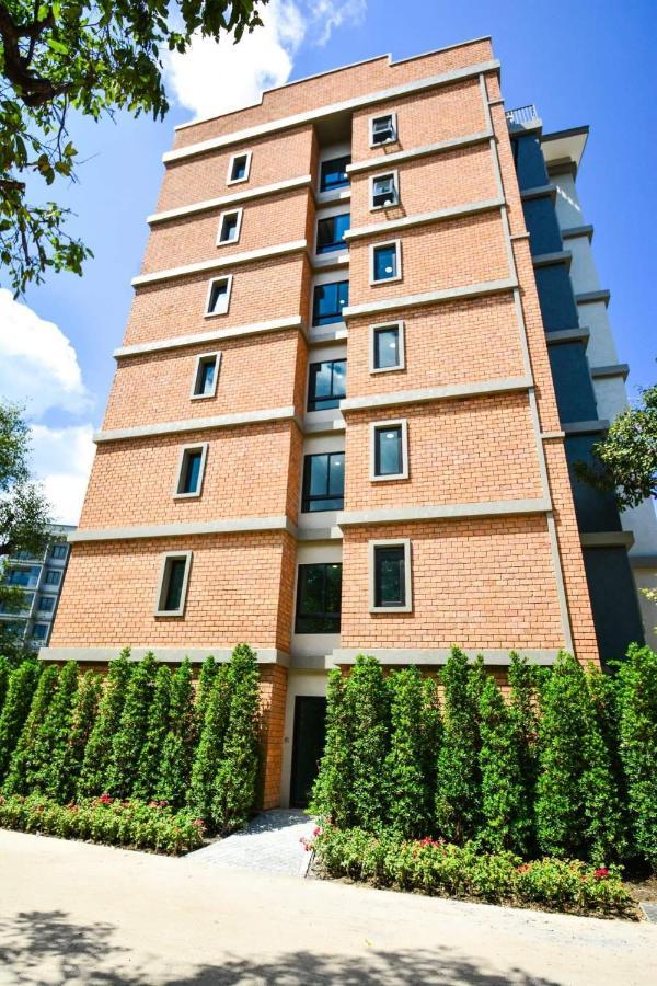 The At The Title Residencies Naiyang Apartment *