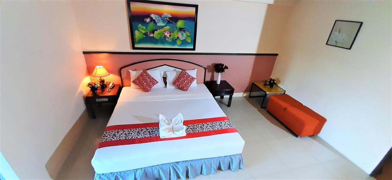 Hotel La Moon At - Sha Extra Phuket