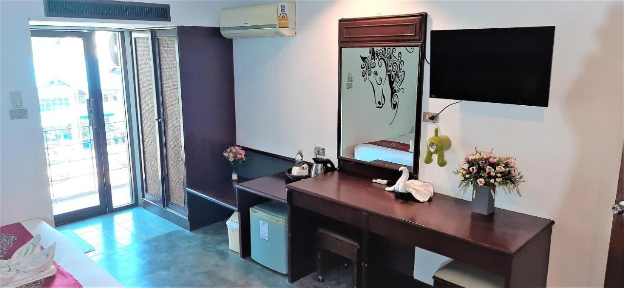 Hotel La Moon At - Sha Extra Phuket