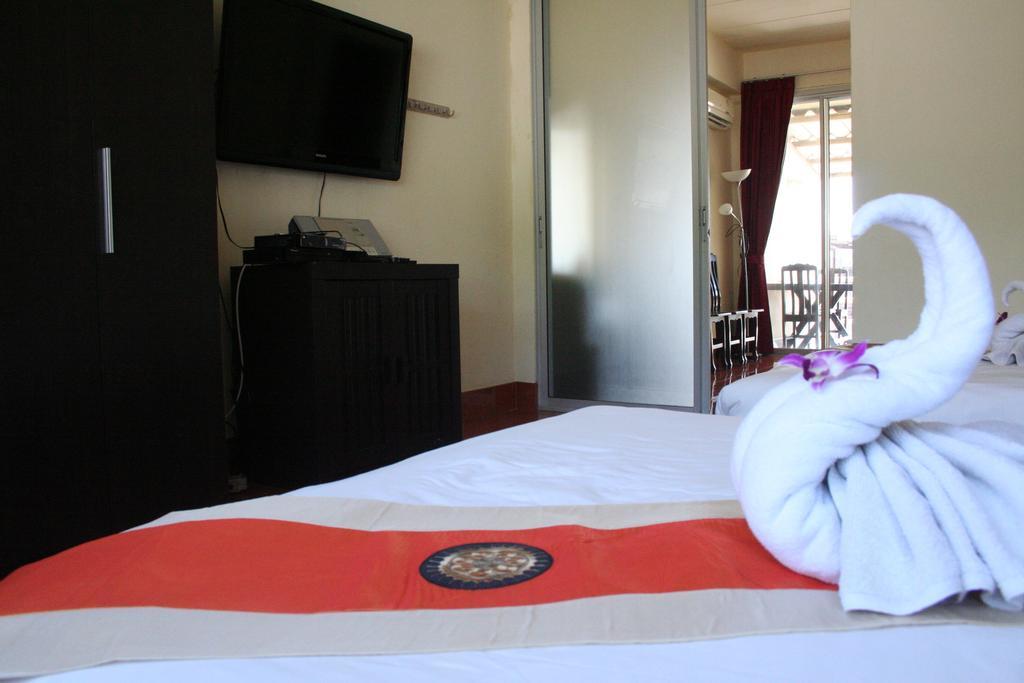 2gether Albergue Karon