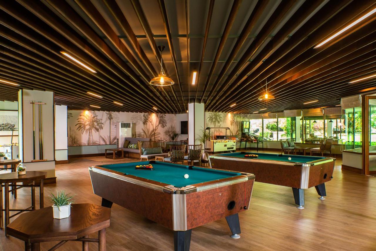 Naithonburi - Sha Extra Resort