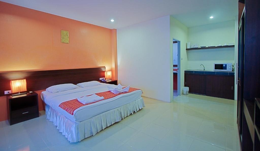 Absolute Phuket 3*