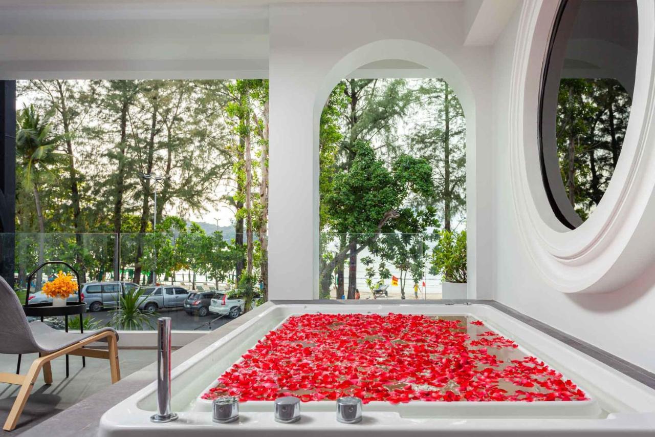 Anona Beachfront Phuket Resort-sha Extra 4*