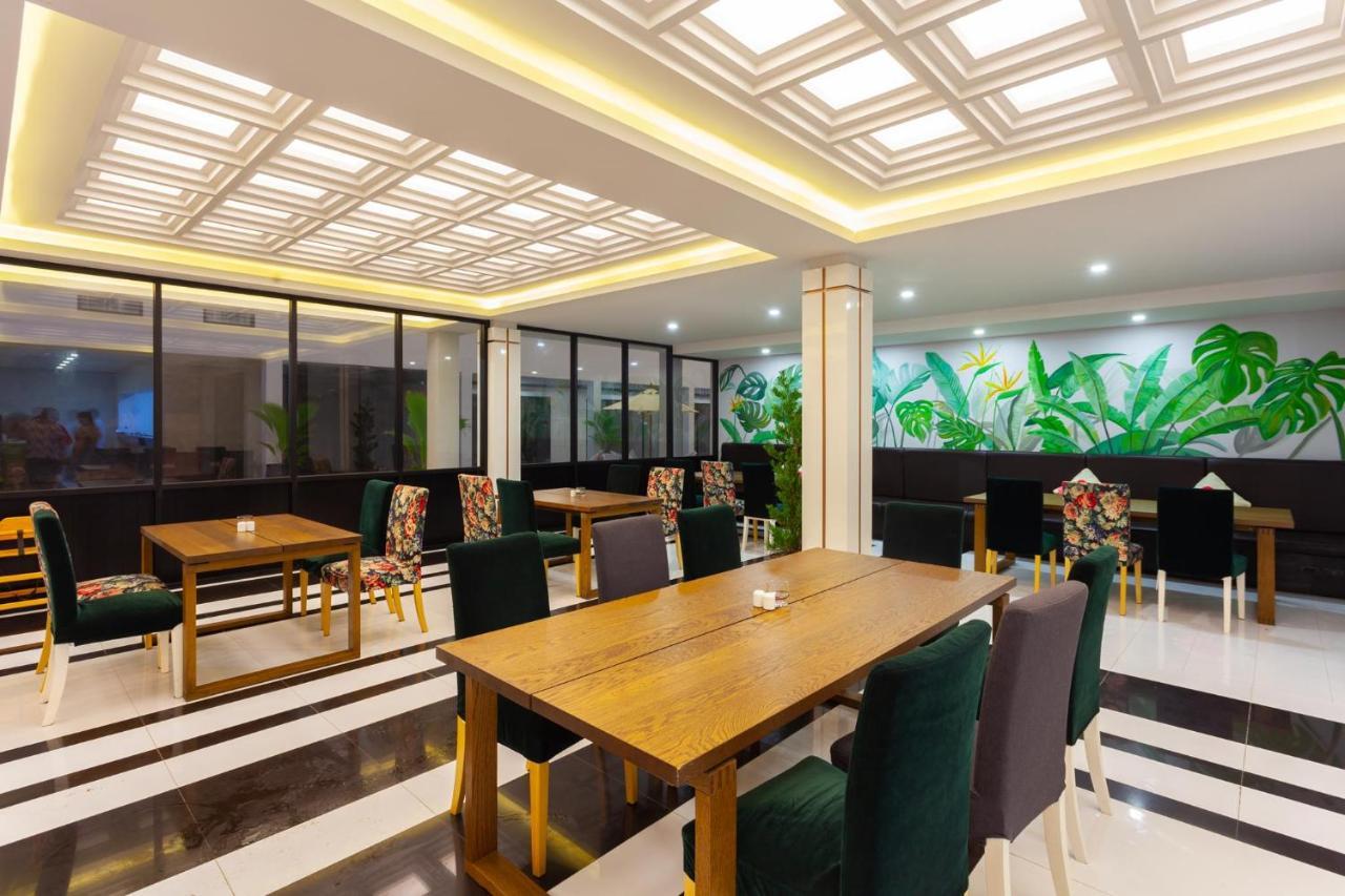Anona Beachfront Phuket Resort-sha Extra Hotel 4*
