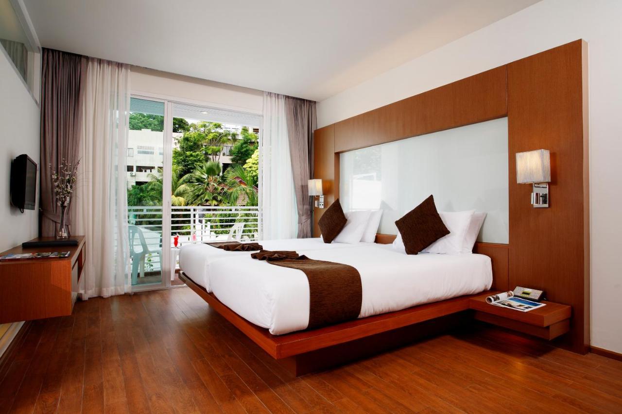 Hotel White Peach Karon