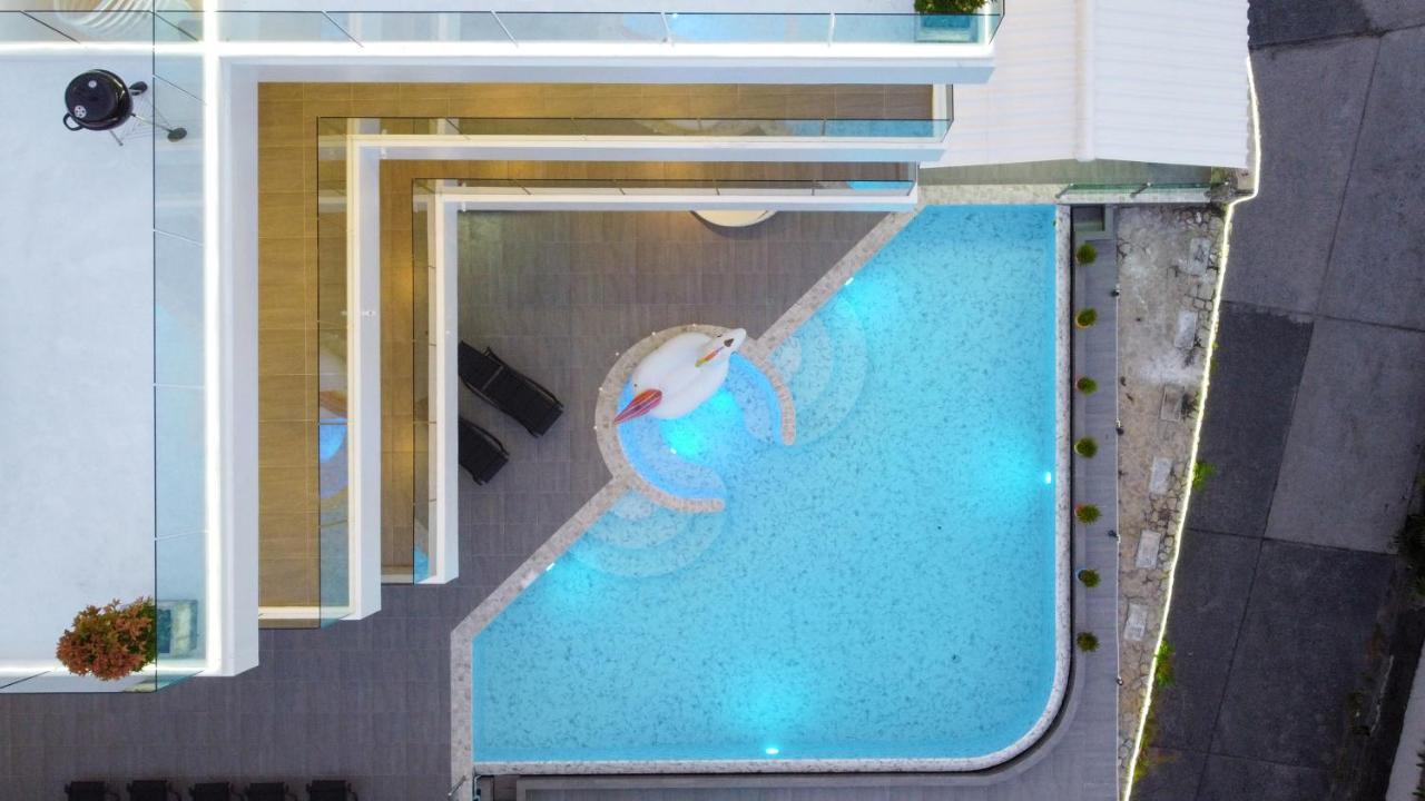Luxury 8 Bedroom In Infinity Villa