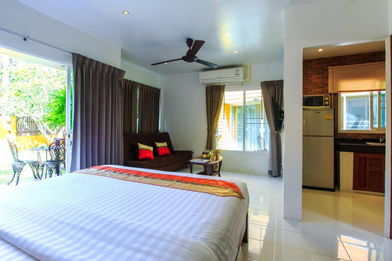 Lemon Tree Naturist Naiharn Phuket