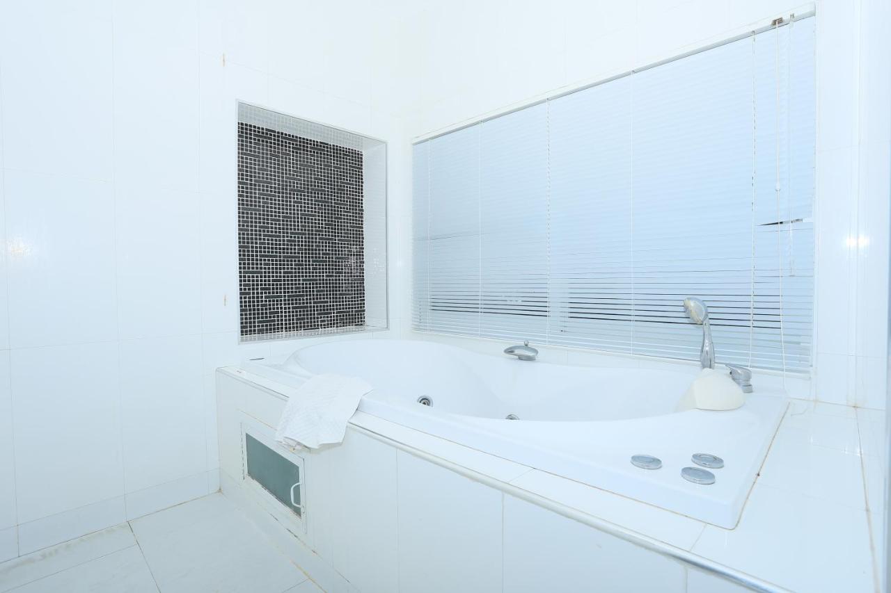 Villa Seaview 芭东海景3卧别墅 5分钟到江西冷 4bdr Pool
