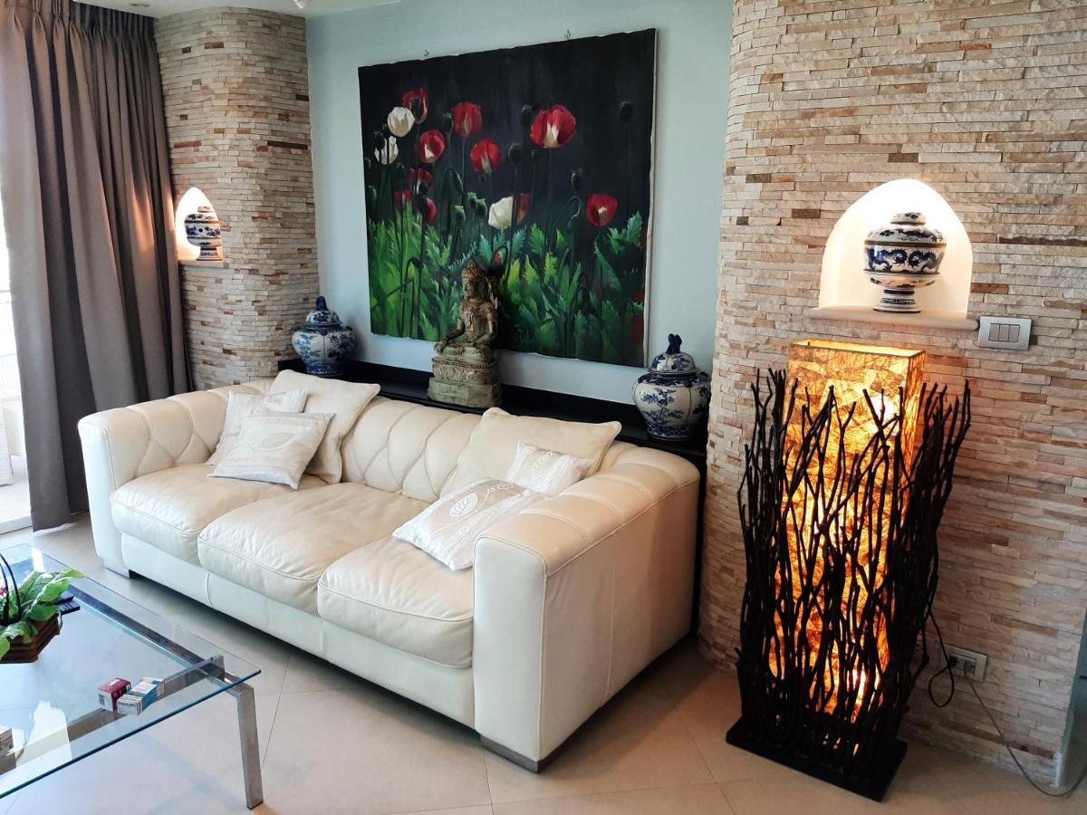 Sea View Apartment