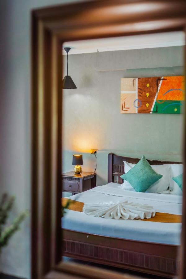 Time Out Hotel 3*