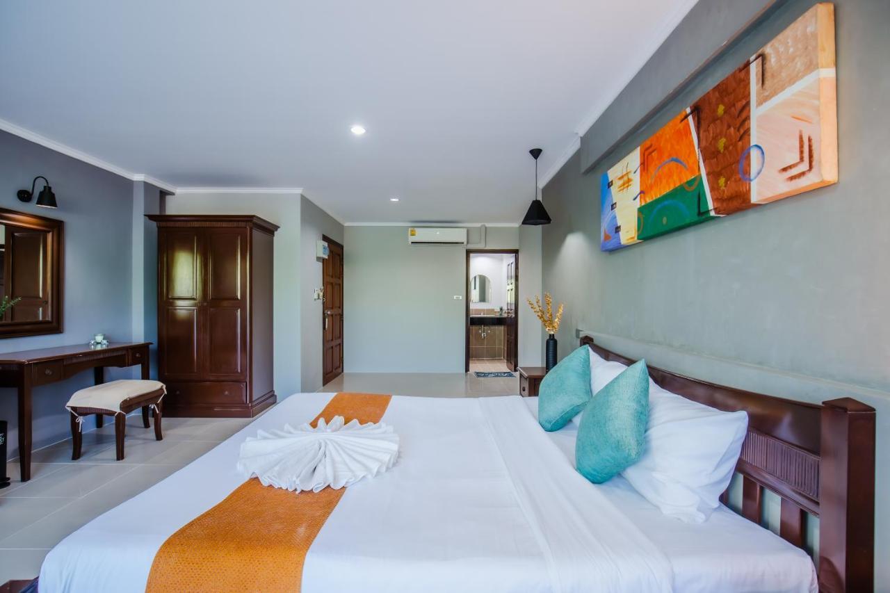 Time Out Hotel