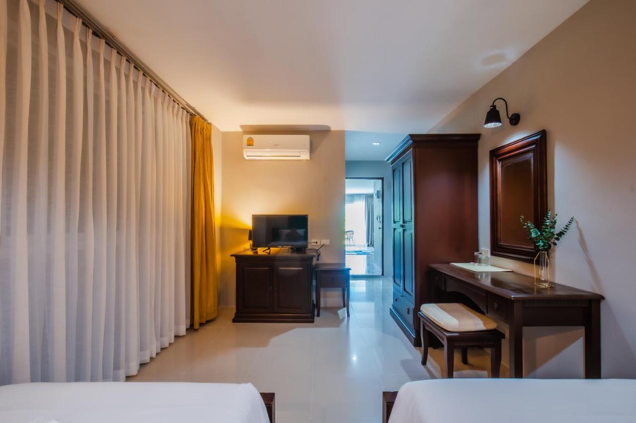 Time Out Hotel