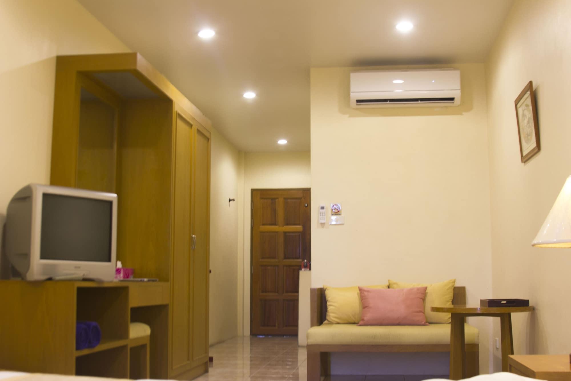 Resort Dreams Strand Kamala