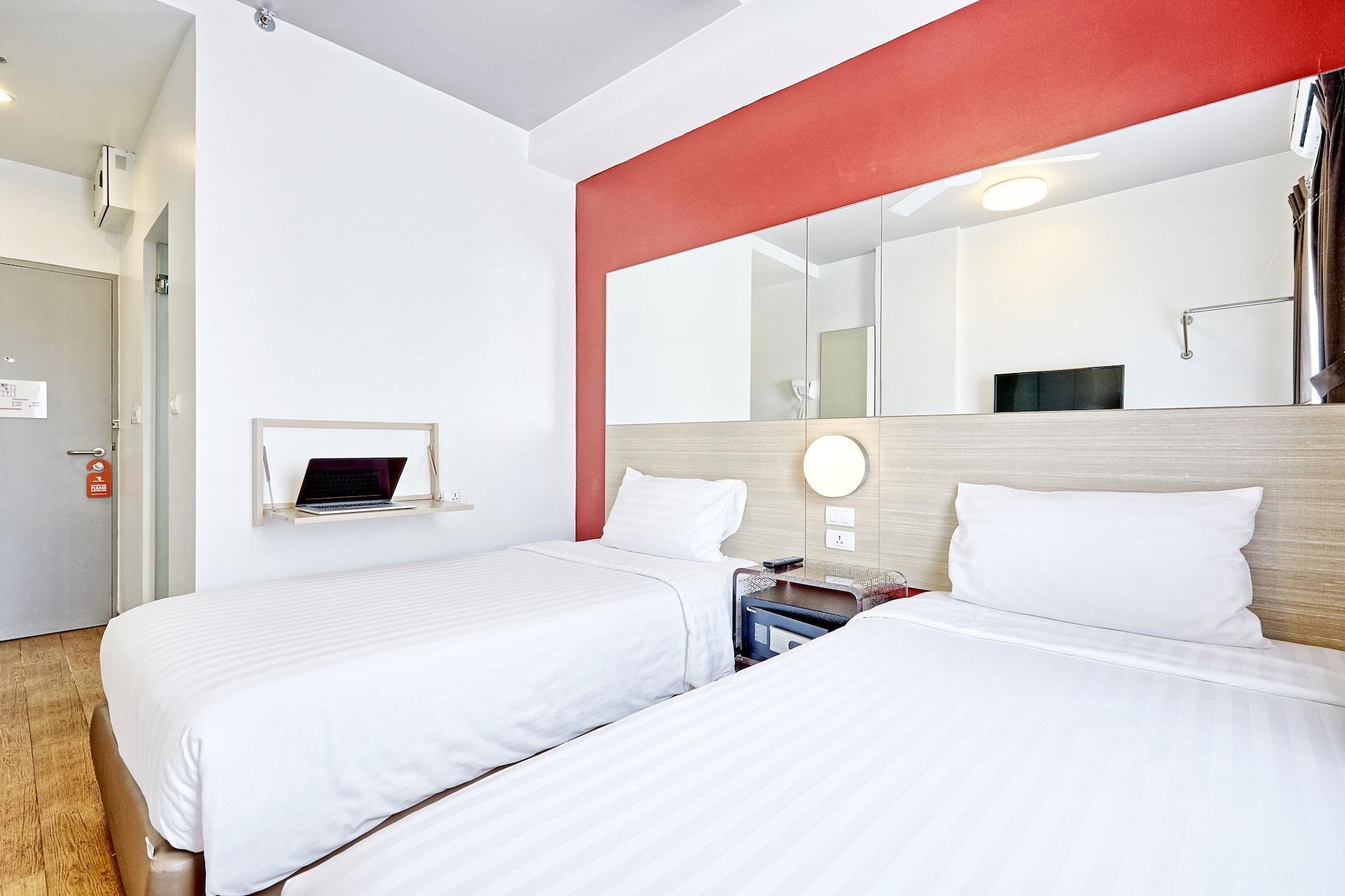 Red Planet Phuket Hotel 3*