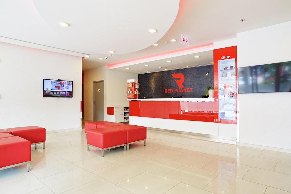Red Planet Phuket 3*