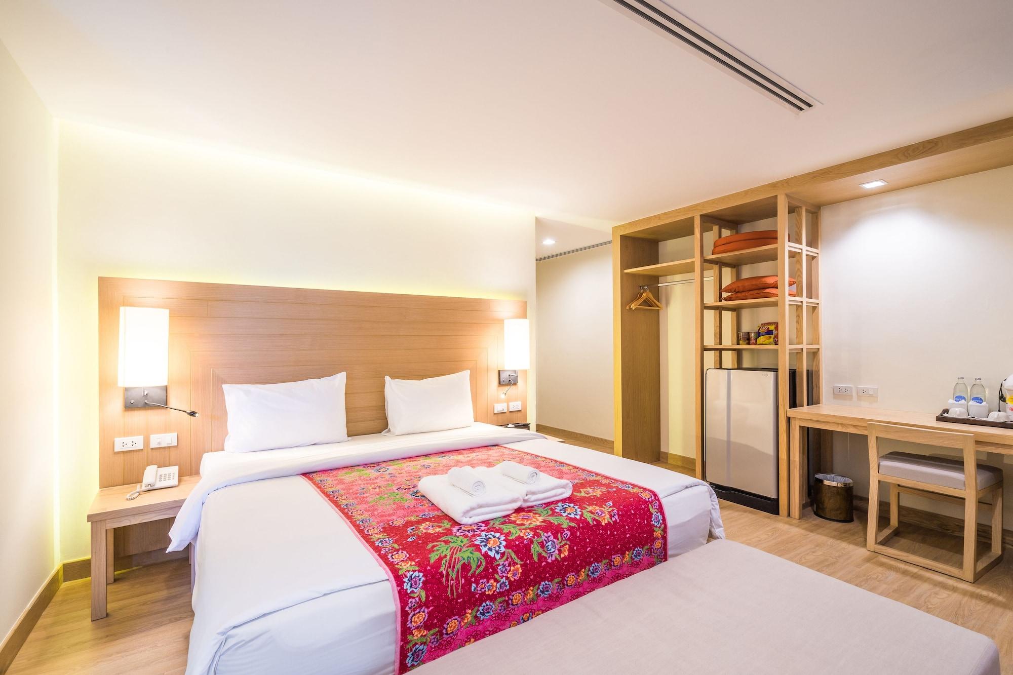 Baan Suwantawe Hotel