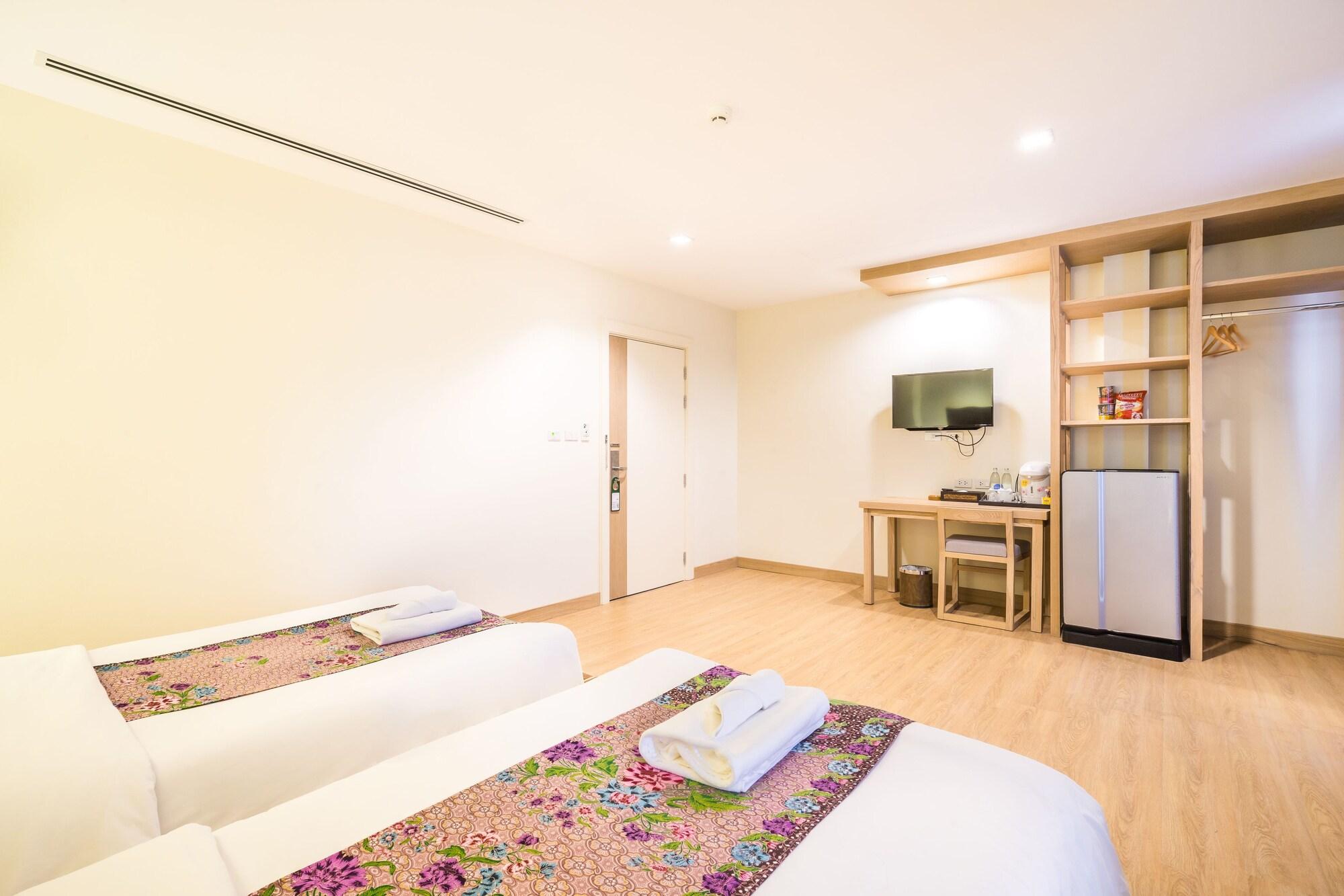 Baan Suwantawe Hotel Phuket