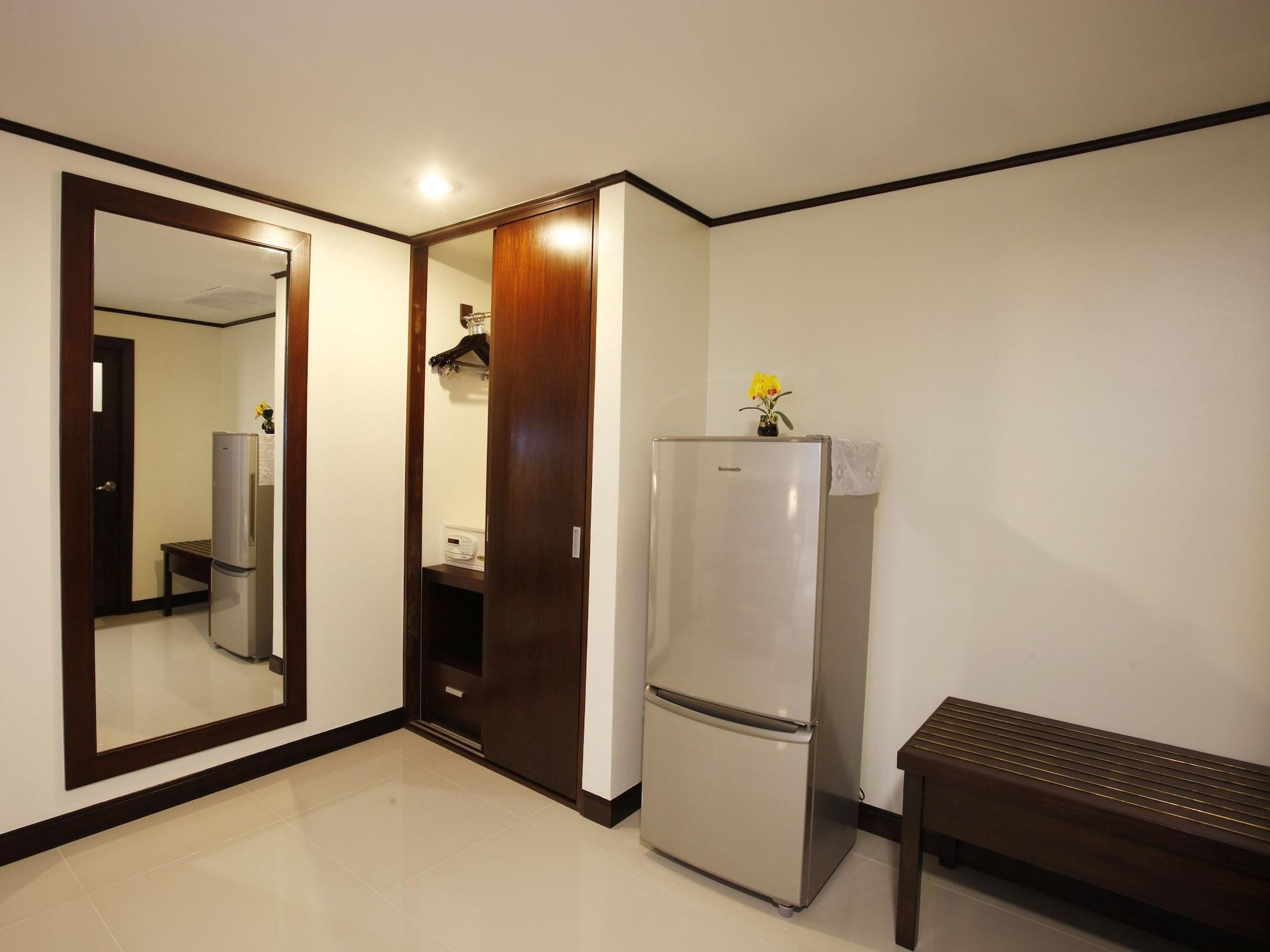 Orchid Resortel Hotel 3*
