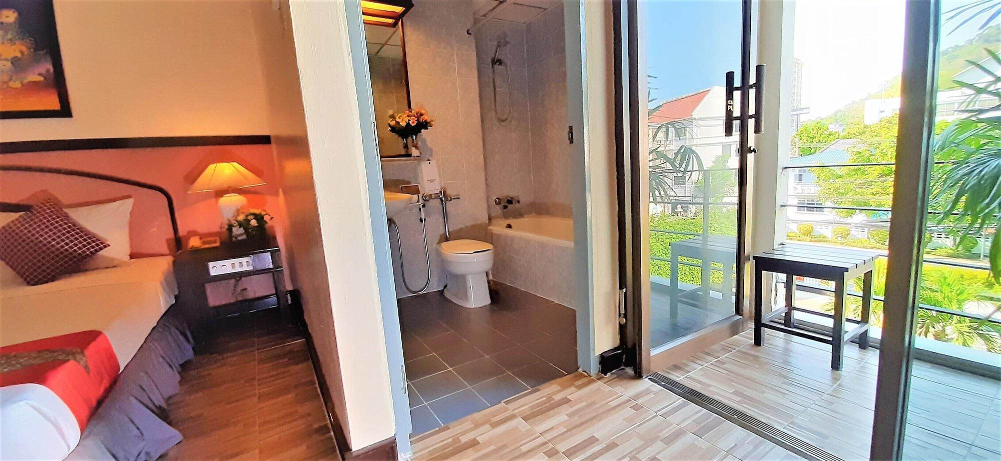 Hotel La Moon At - Sha Extra Phuket