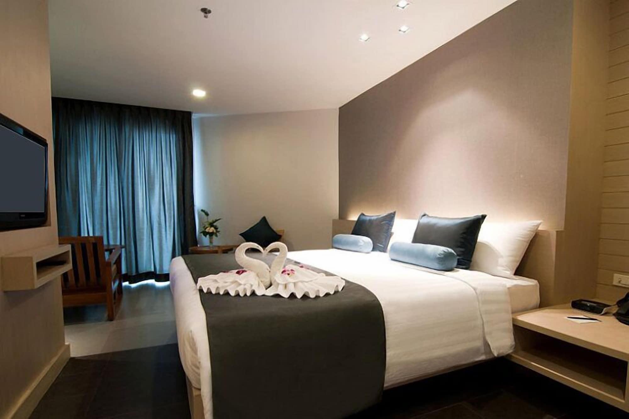 Ashlee Heights Hotel 4*