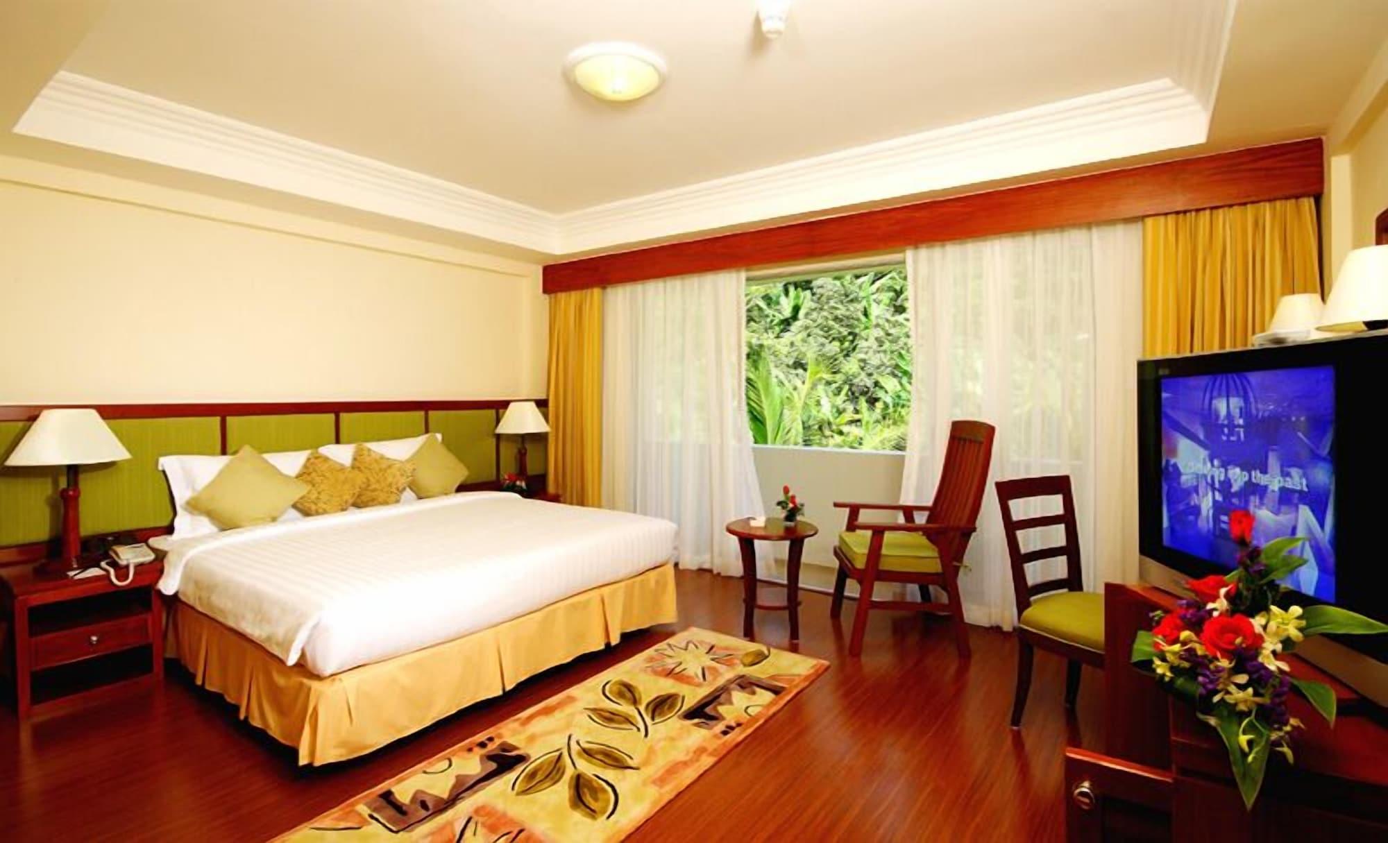 Hotel Kalim 3*