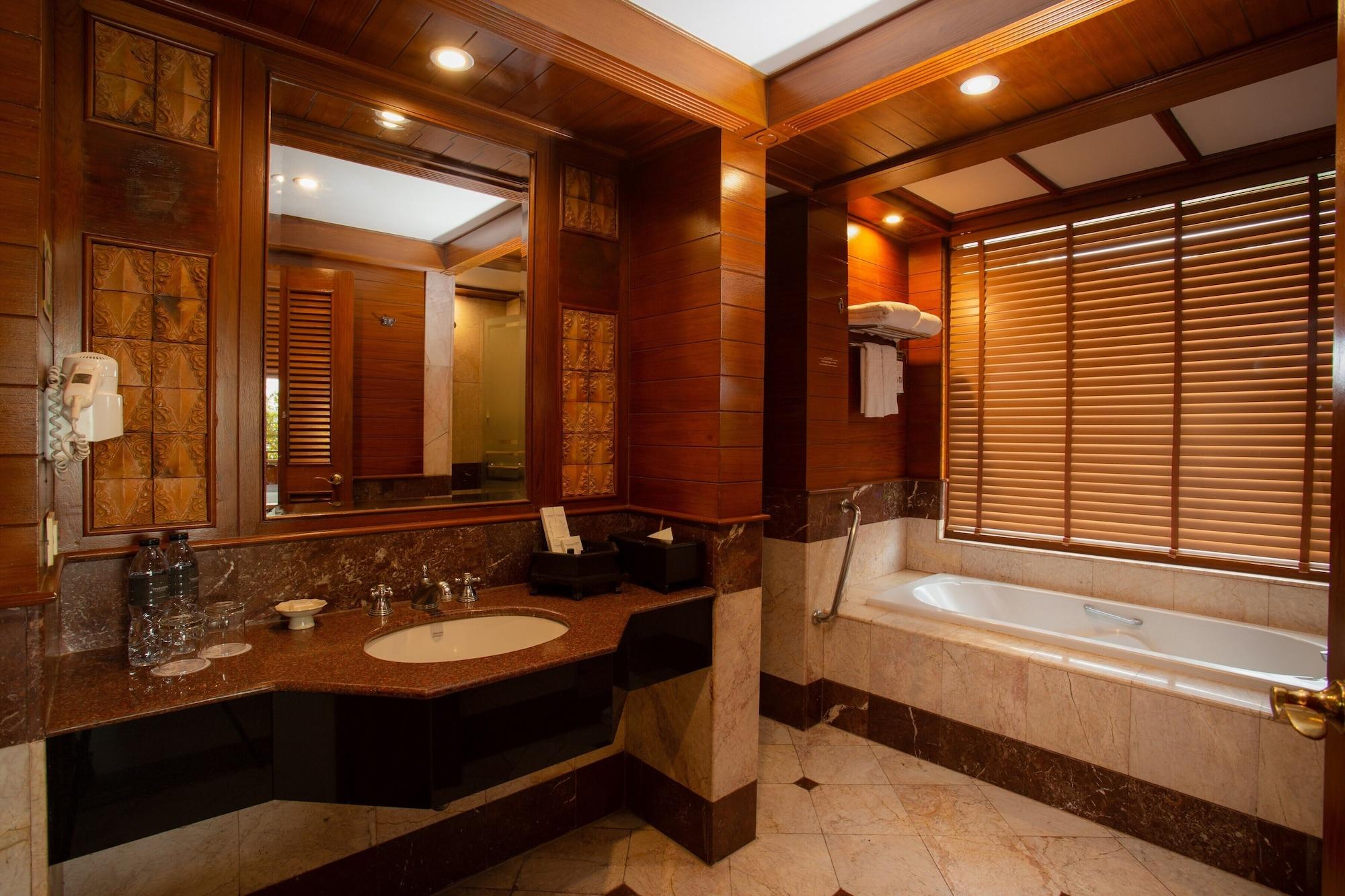 Thavorn Village Resort&spa Phuket - Sha Extra Strand Kamala