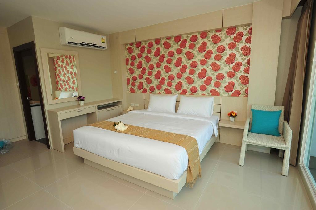 Chalong Front Apartment