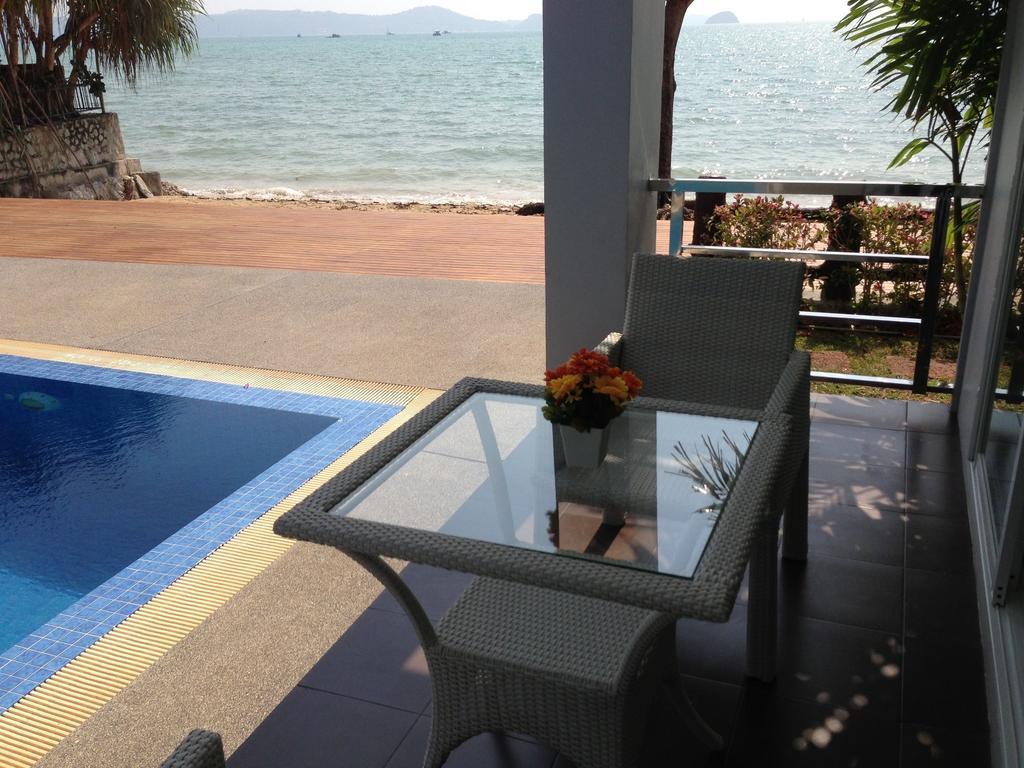 Apartment Chalong Front *