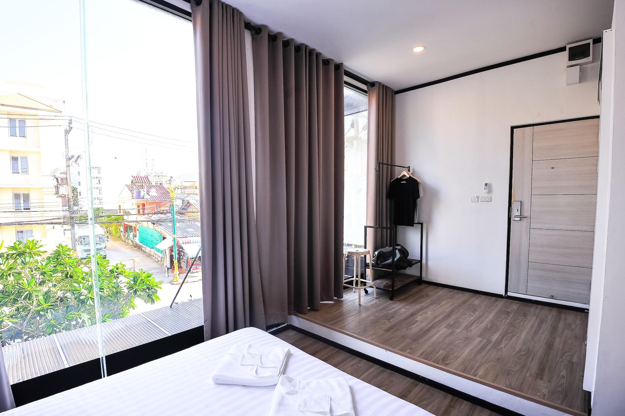 Glur Phuket Patong