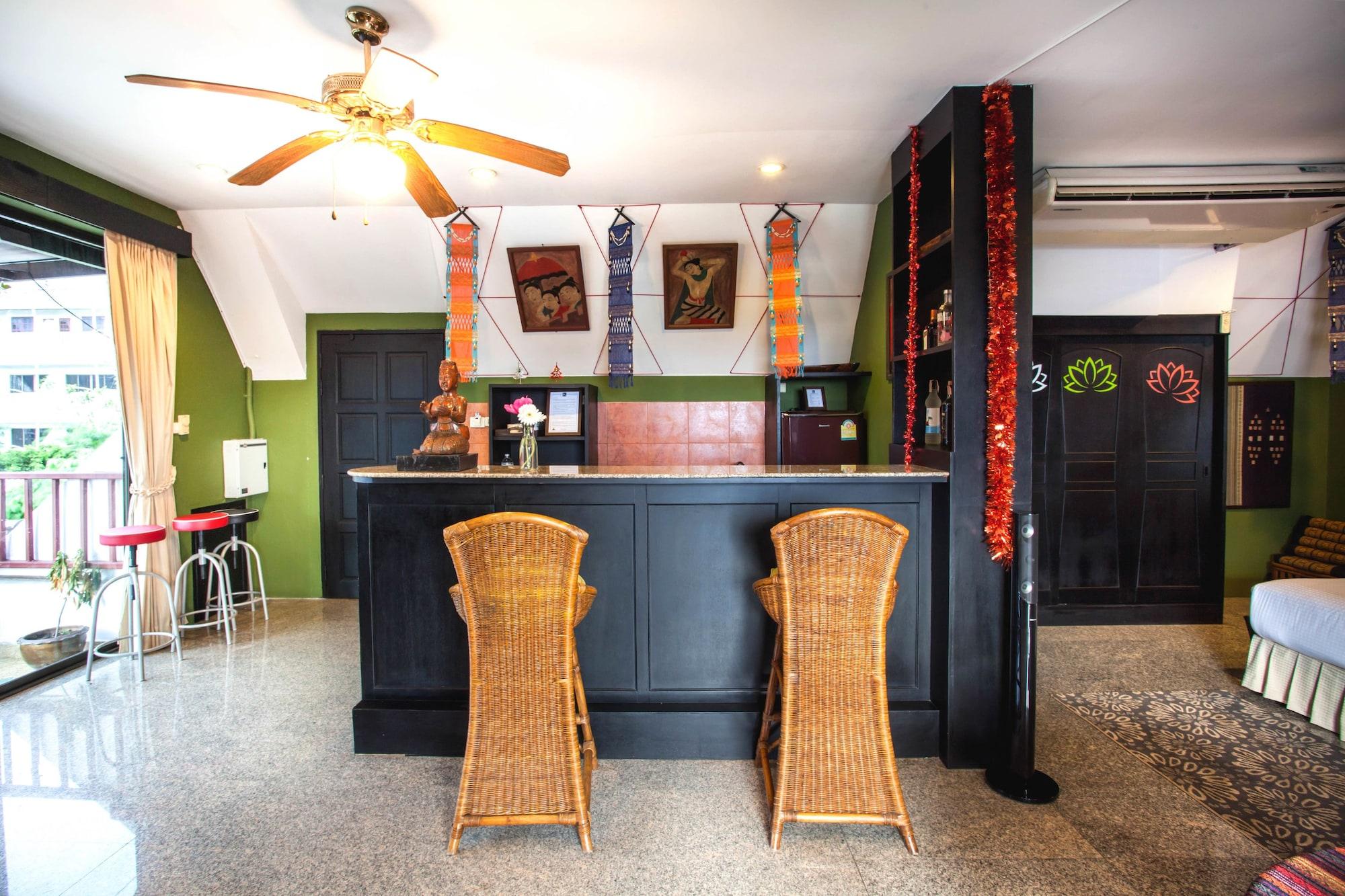 Kelly's Residency 3*