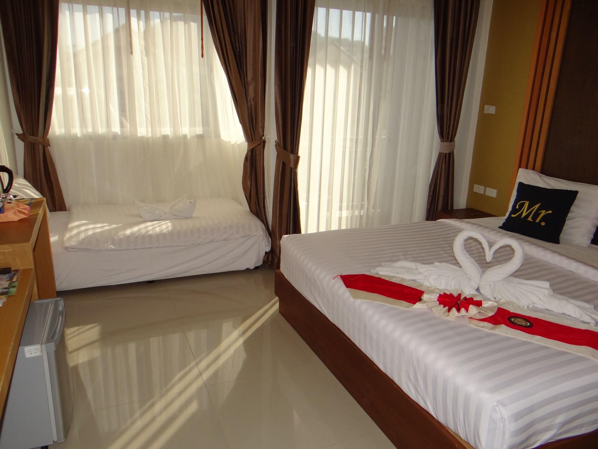 Tropical Sunset Hotel 3*