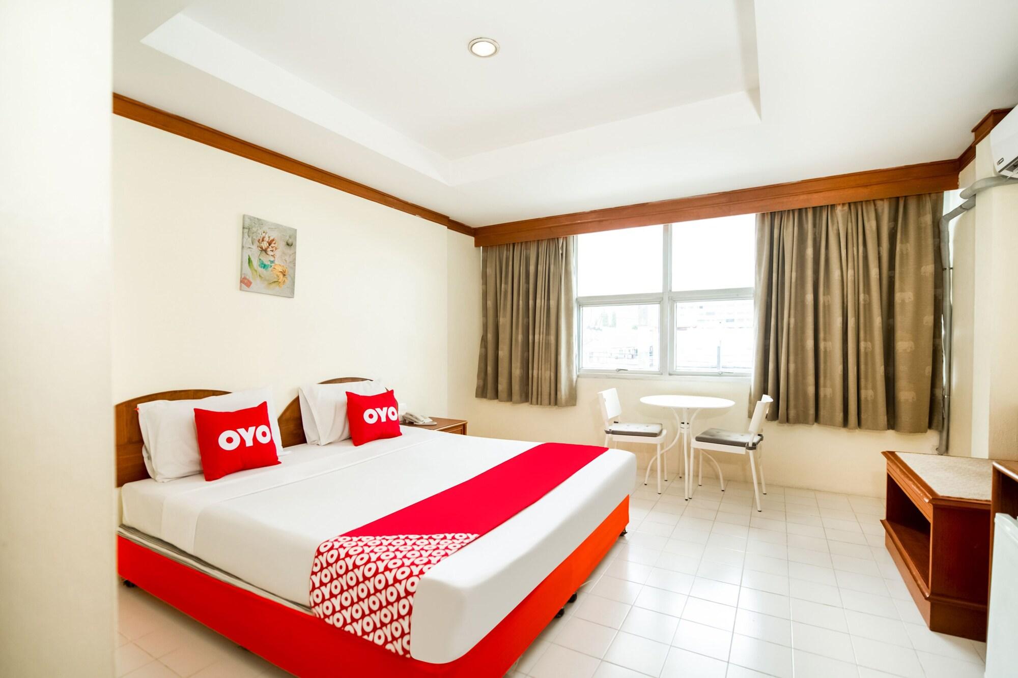 Hotel Oyo 320 Regent 2002