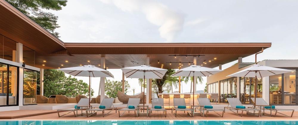 Liv Phuket Beachfront 4*