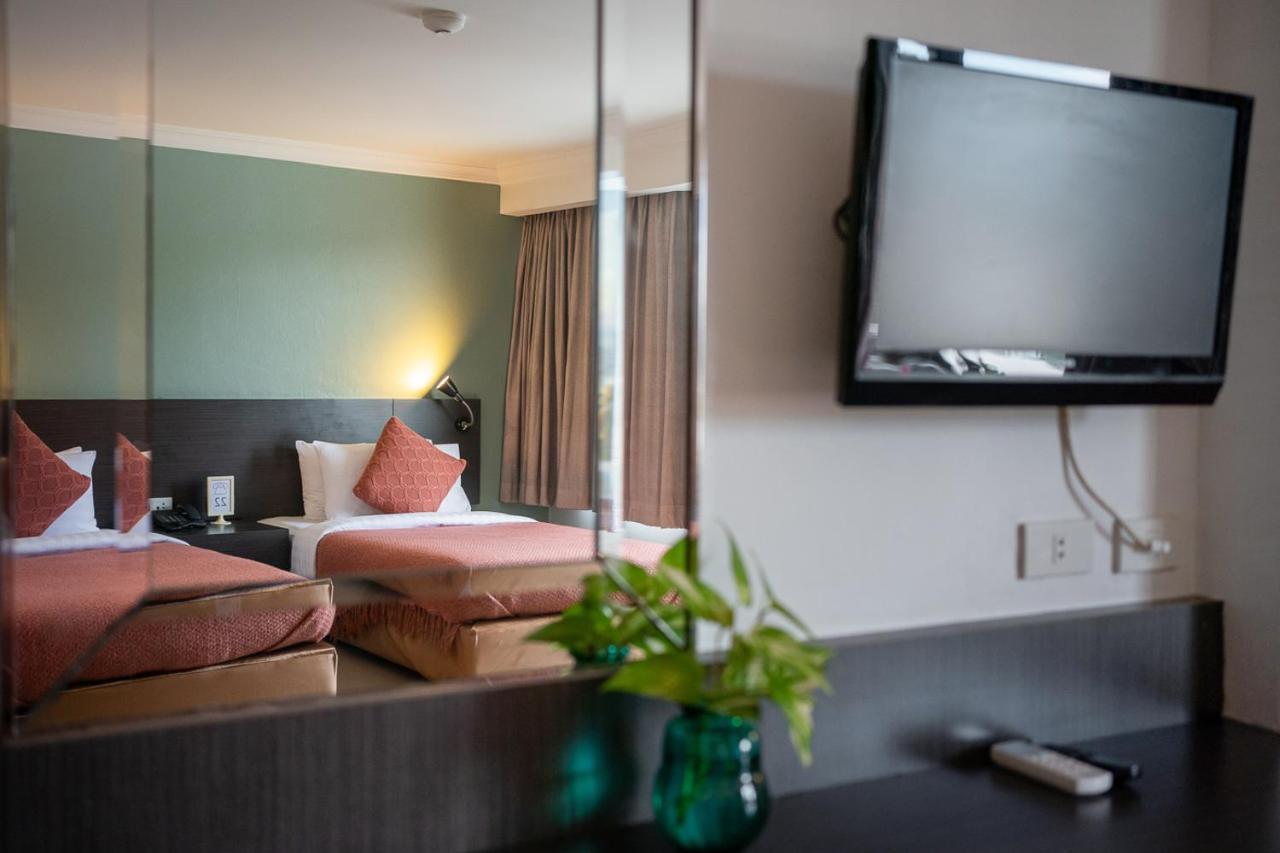 I Pavilion 4*