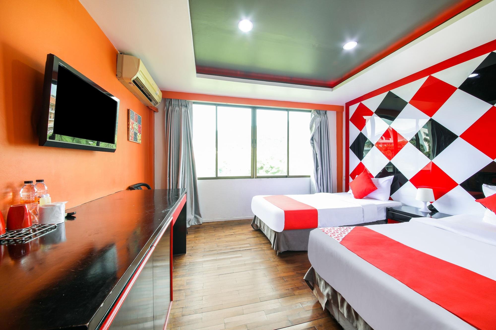The Chilli By Golden Ray Hotel