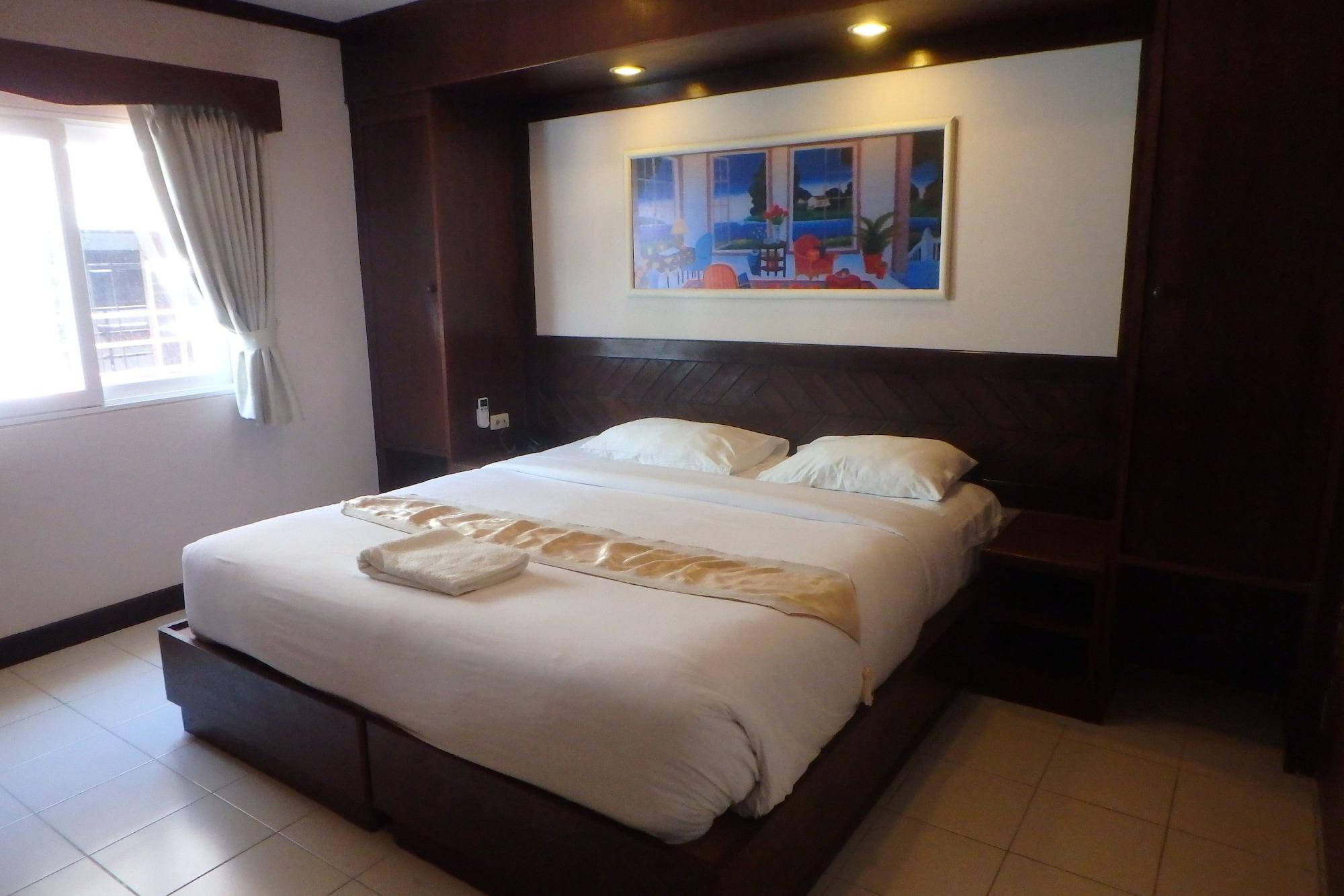 Cafe Hotel