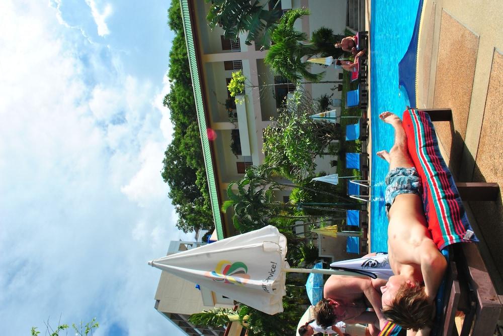 Hotel Village