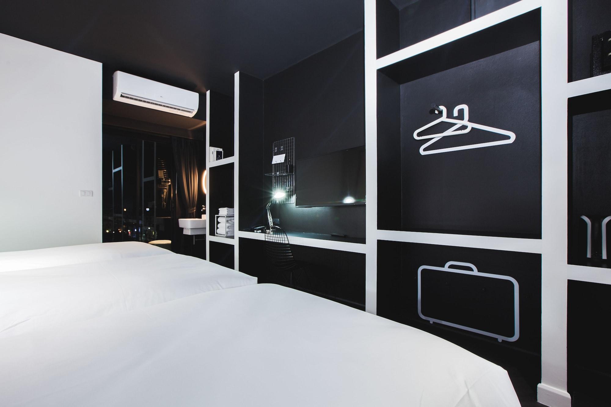 Blu Monkey Hub And Town- Free Day Coworking Space Hotel