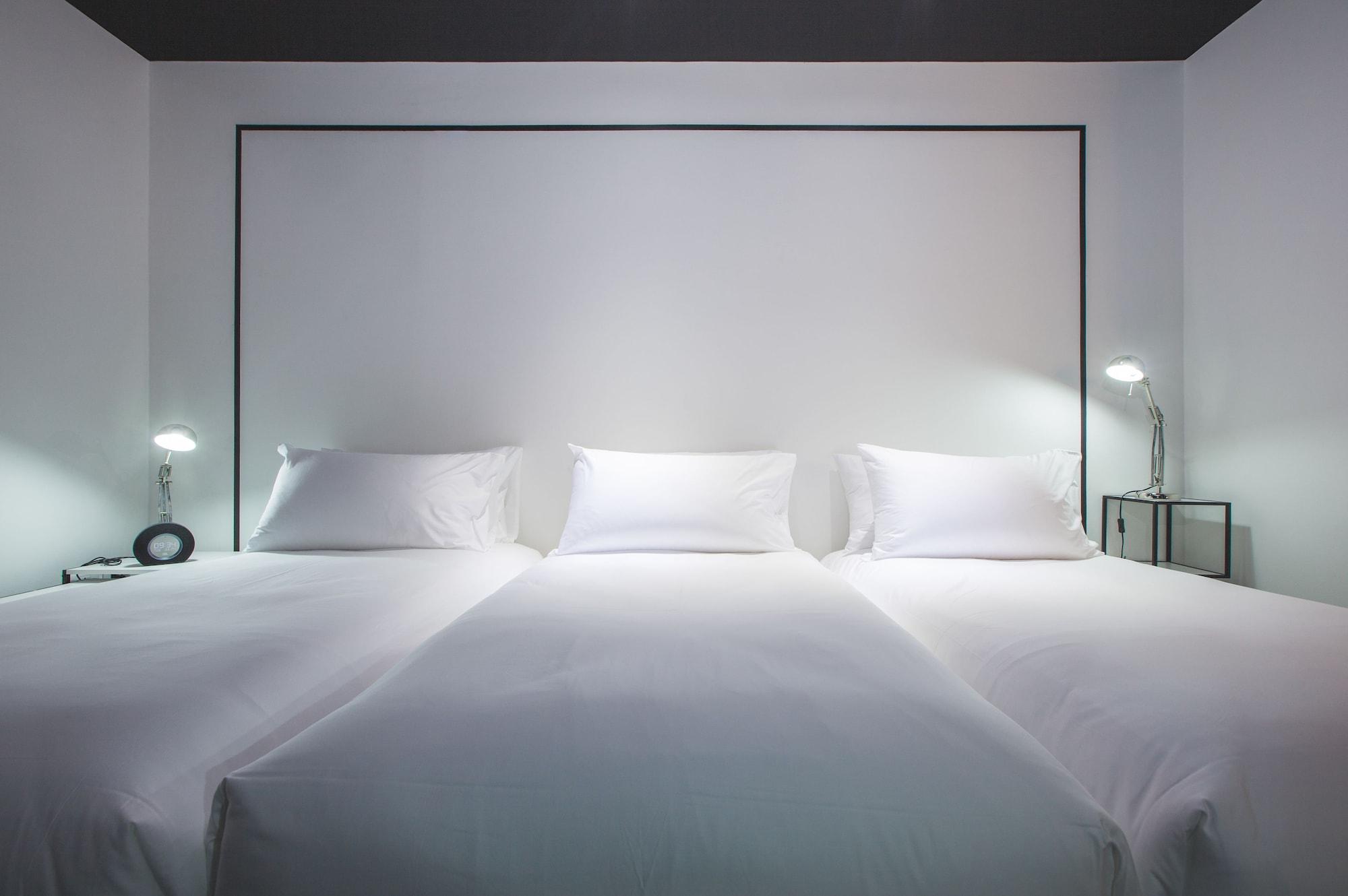 Hotel Blu Monkey Hub And Town- Free Day Coworking Space 4*