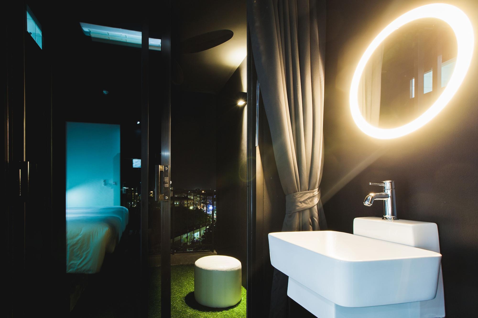 Blu Monkey Hub And Town- Free Day Coworking Space 4*