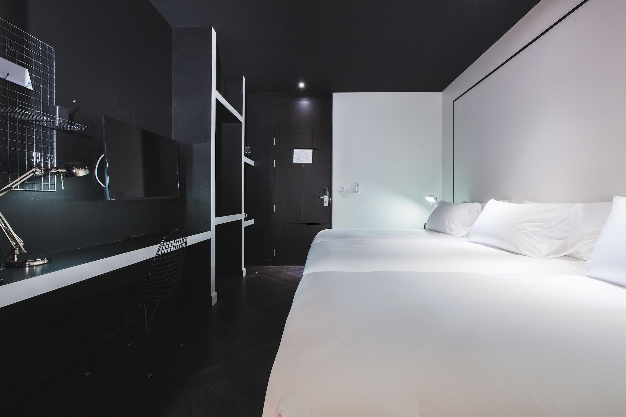 Hotel Blu Monkey Hub And Town- Free Day Coworking Space