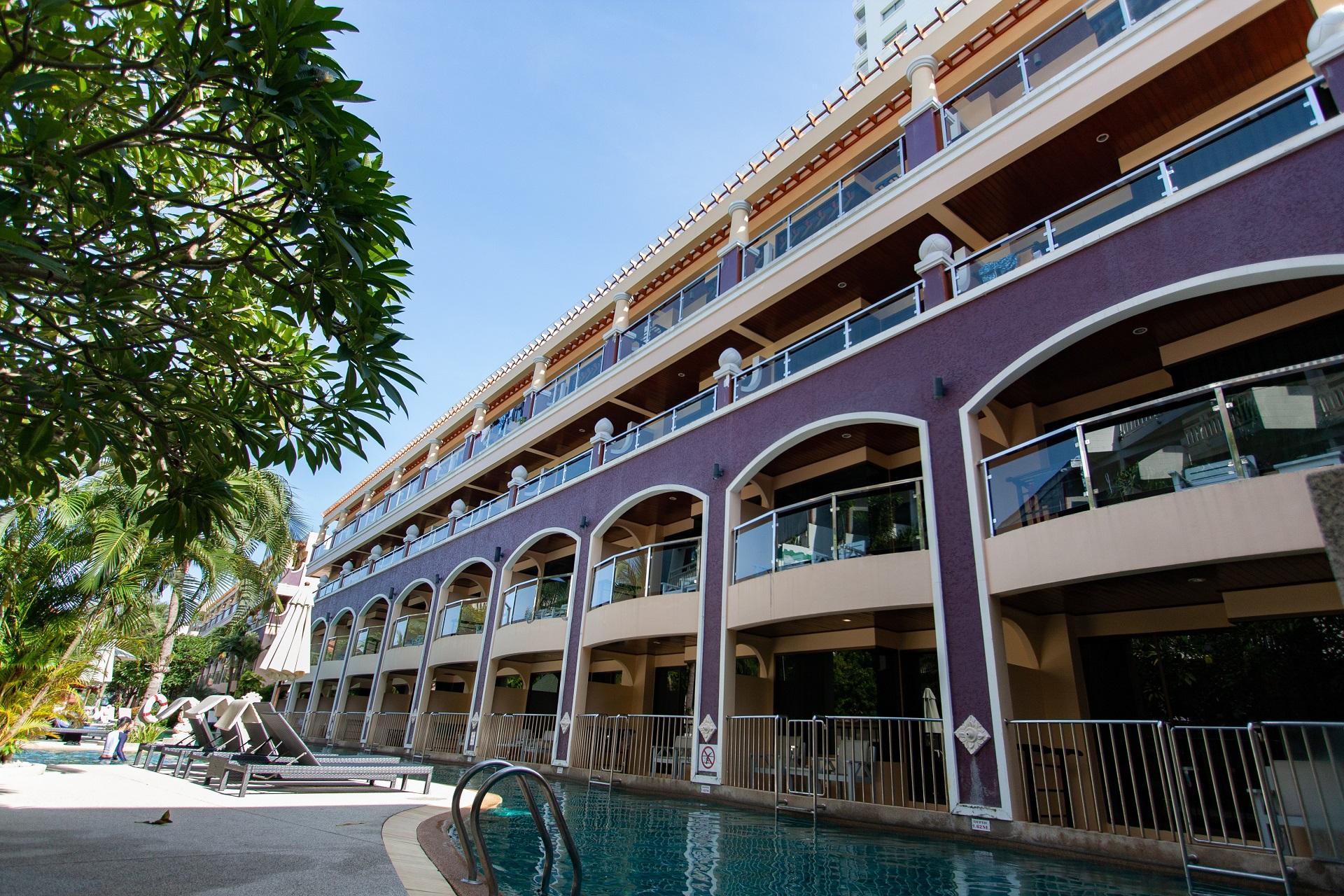 Sea Sands Resort-sha 4*