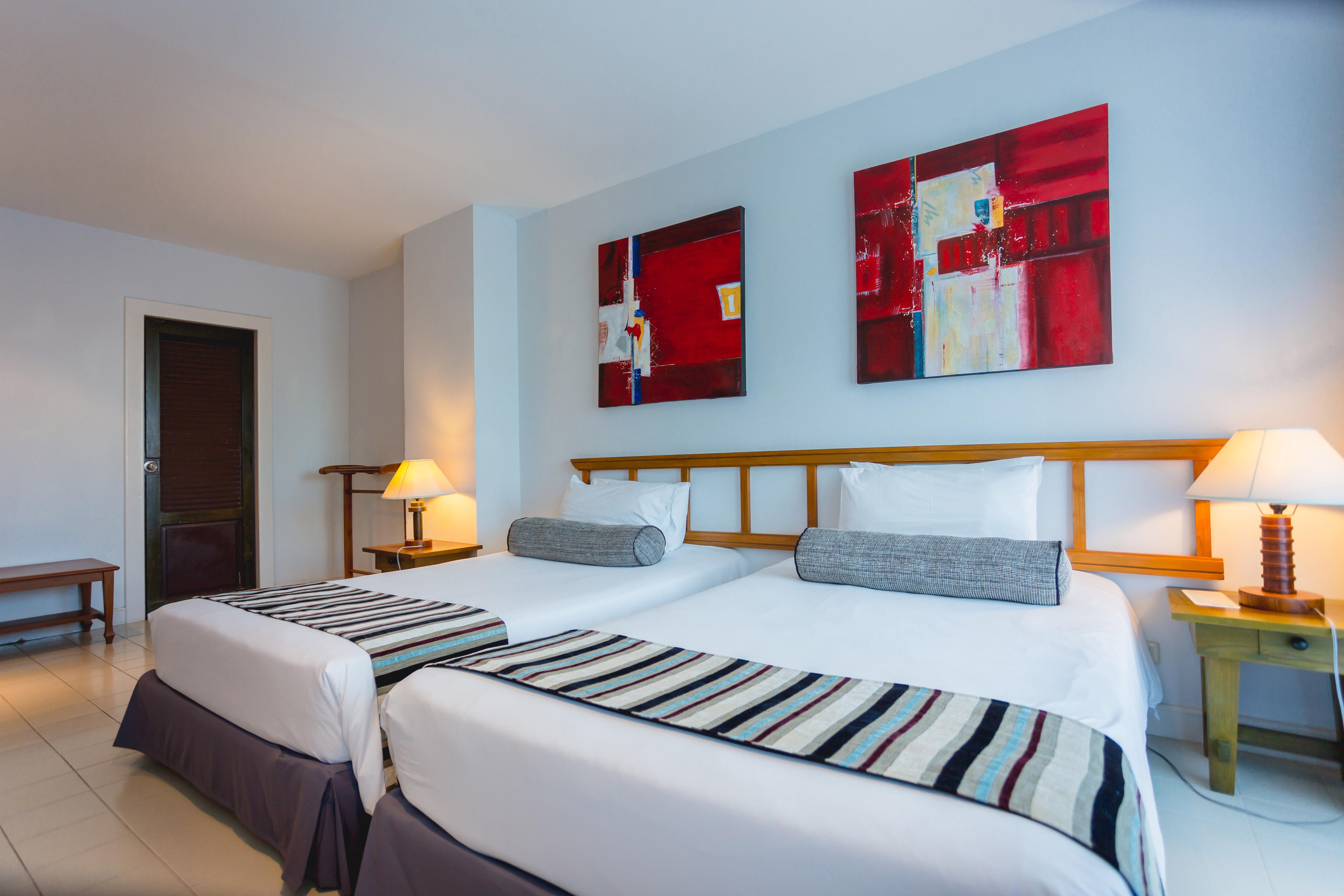 Hotel Waterfront Phuket By Centara Karon