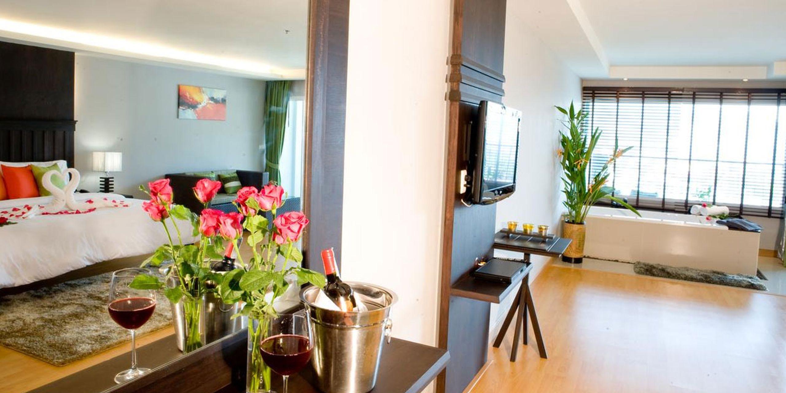 Hotel Casa Del M Phuket - Newly Renovated Patong