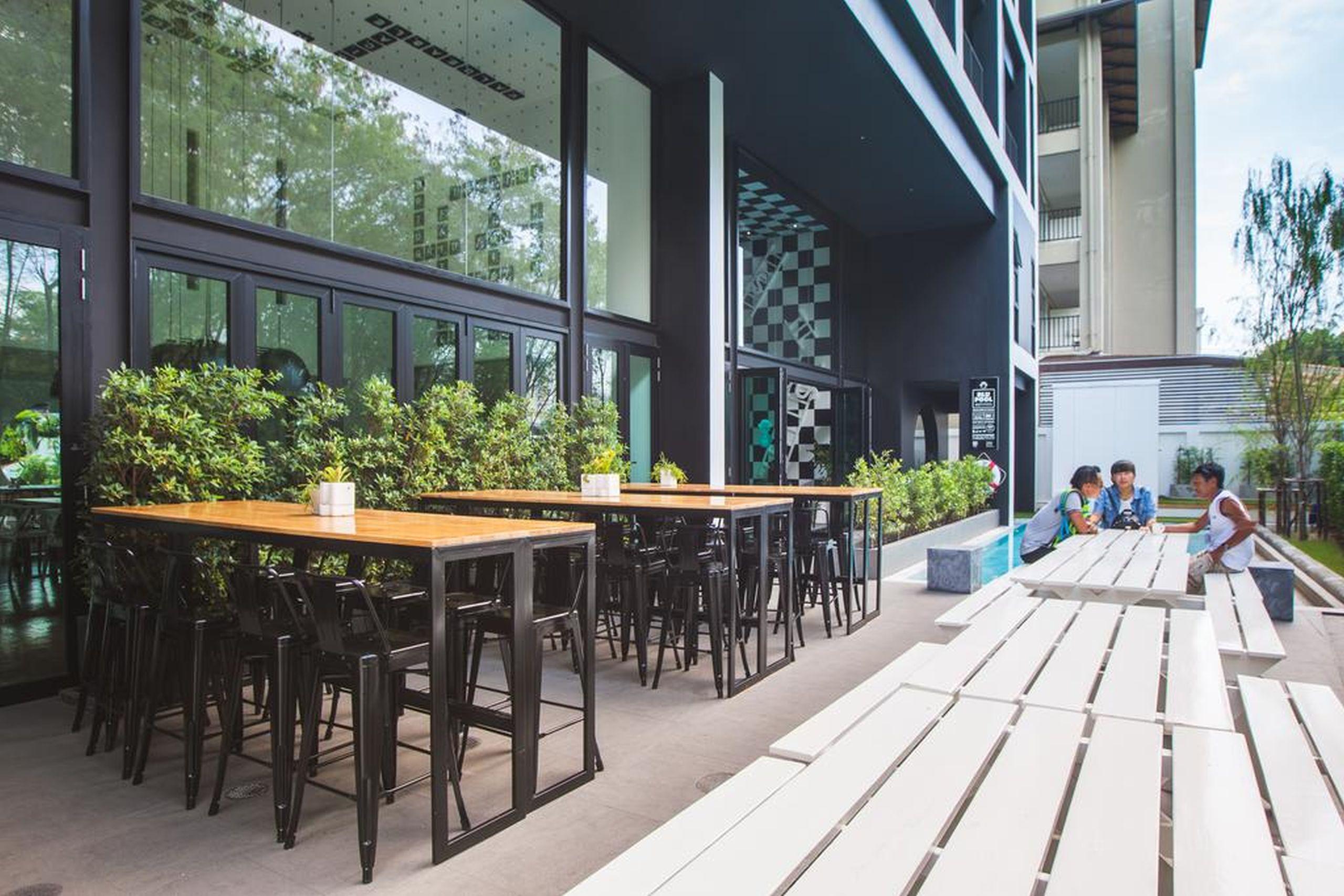 Hotel Blu Monkey Hub And Town- Free Day Coworking Space