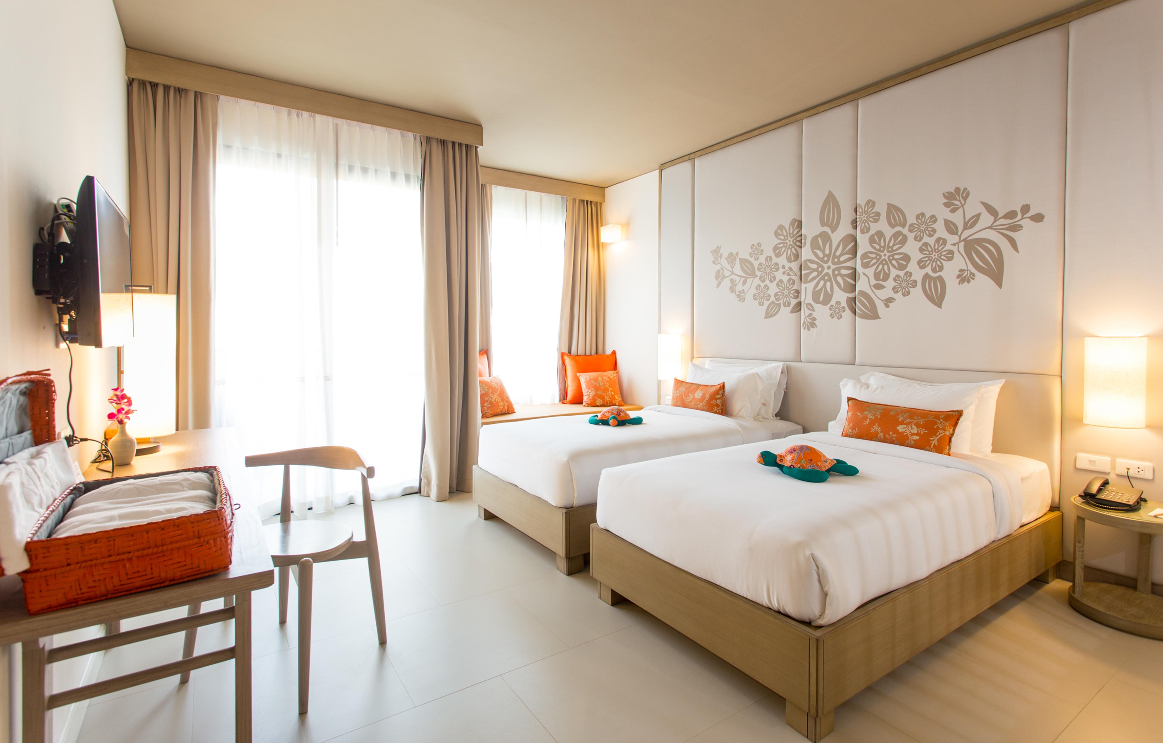 Proud Phuket, Naiyang