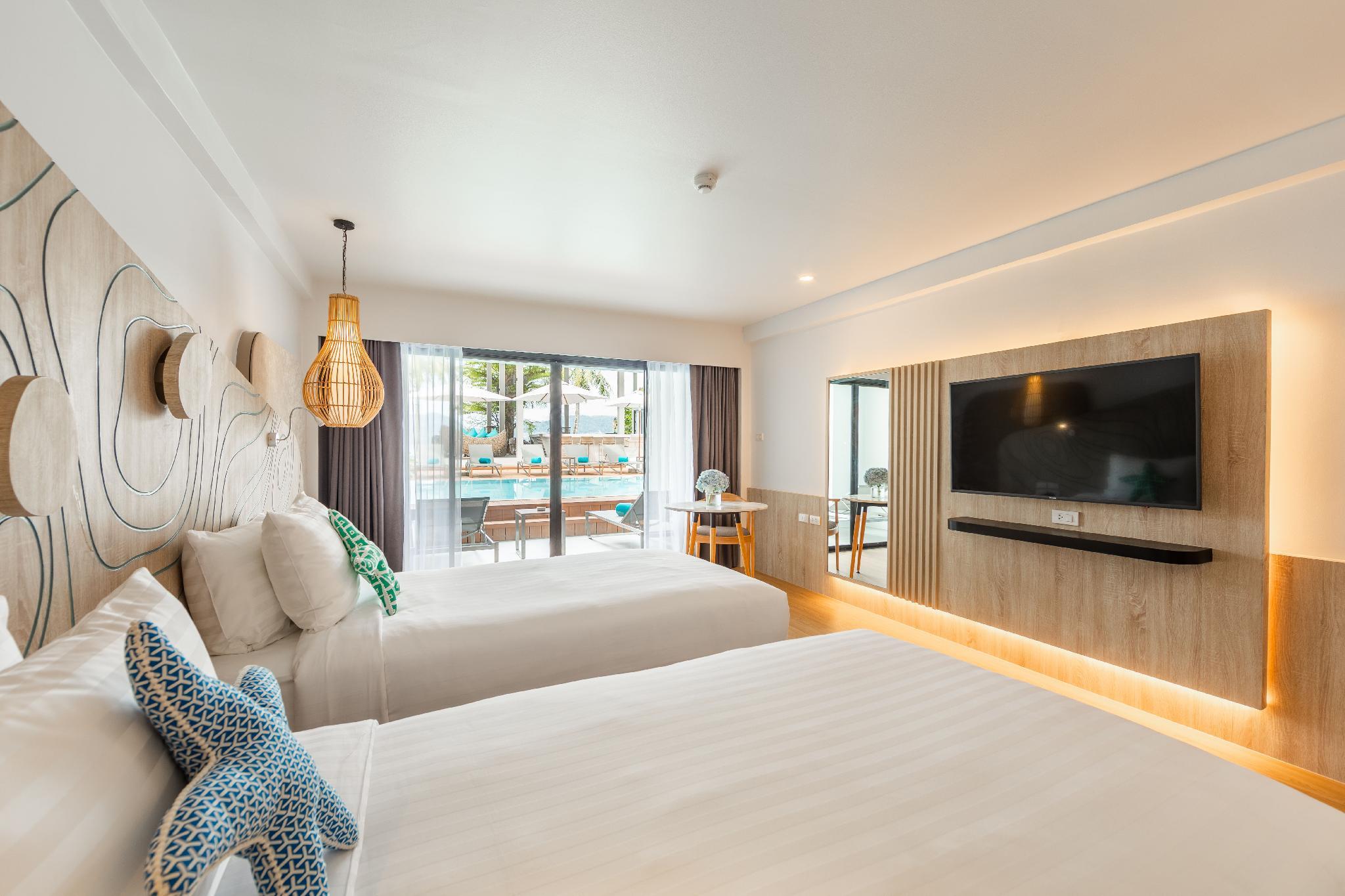 Hotel Liv Phuket Beachfront